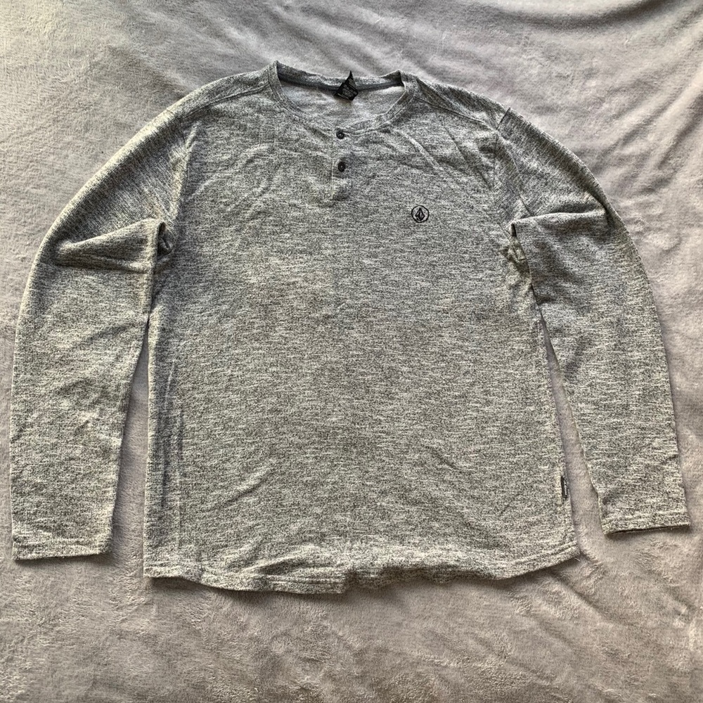 Volcom pull over